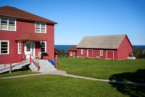 Eau,Phare,Saison,Été,MRC Haute-Gaspésie,Région,La Martre,Jour,Temps